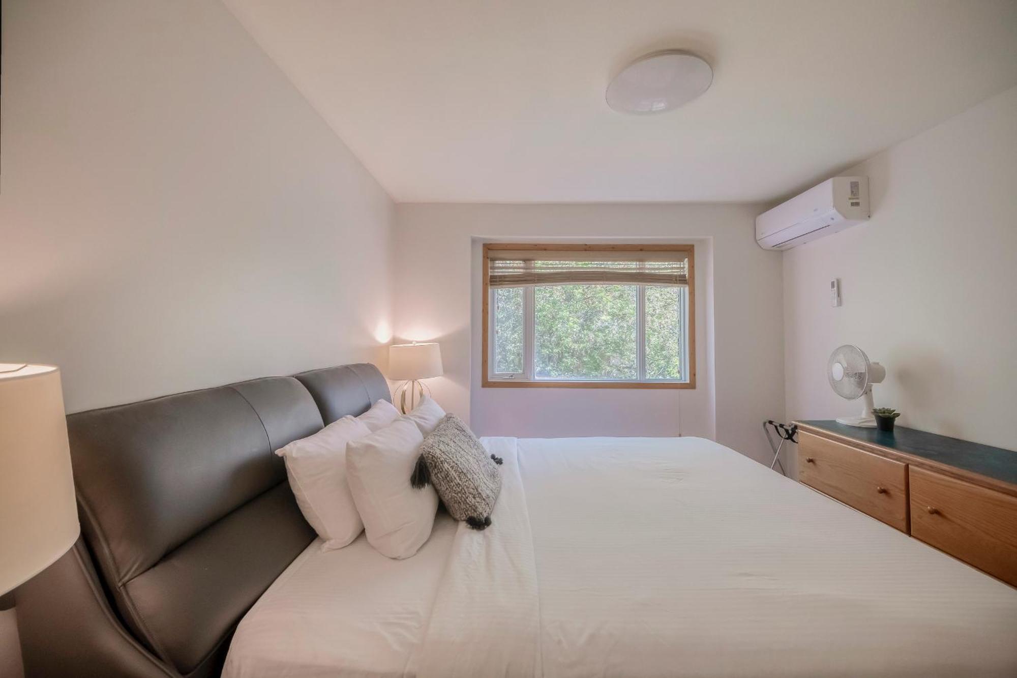Aparthotel Bow Valley Chalets-entire 2 King Bedrooms Townhouse