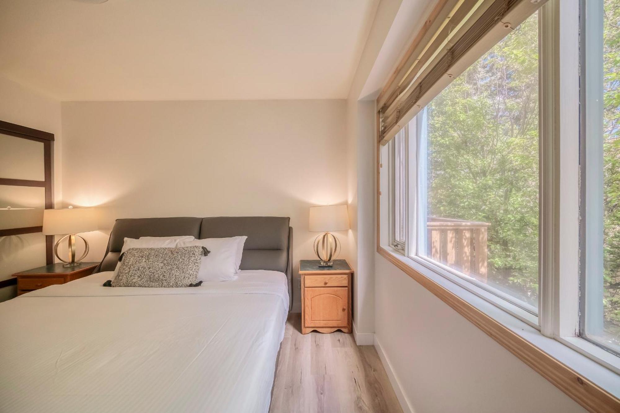 Aparthotel Bow Valley Chalets-entire 2 King Bedrooms Townhouse