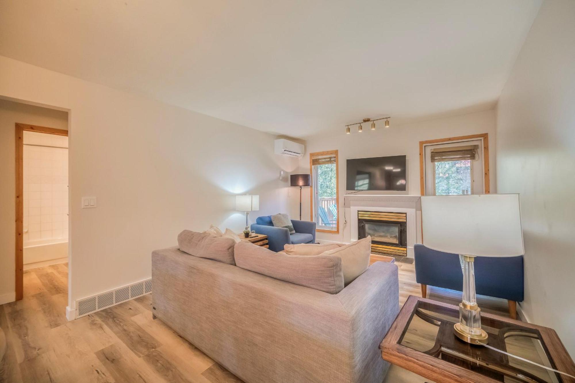 Aparthotel Bow Valley Chalets-entire 2 King Bedrooms Townhouse *
